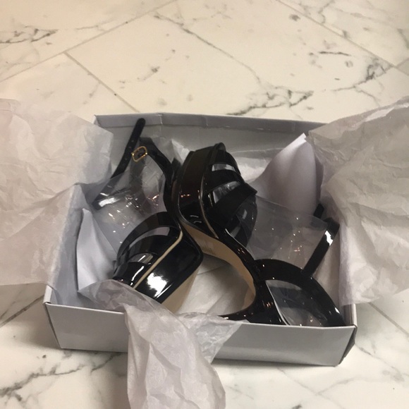 Still in the box - Picture 2 of 2